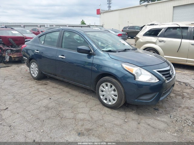 Salvage Nissan Versa Image