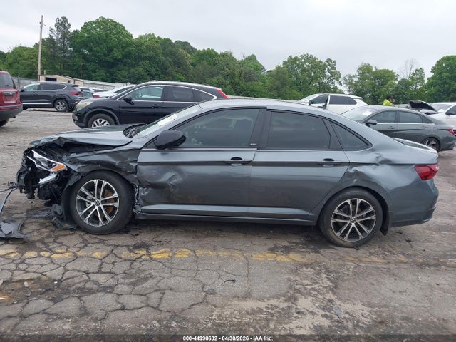 Volkswagen Jetta 1.5t Sport