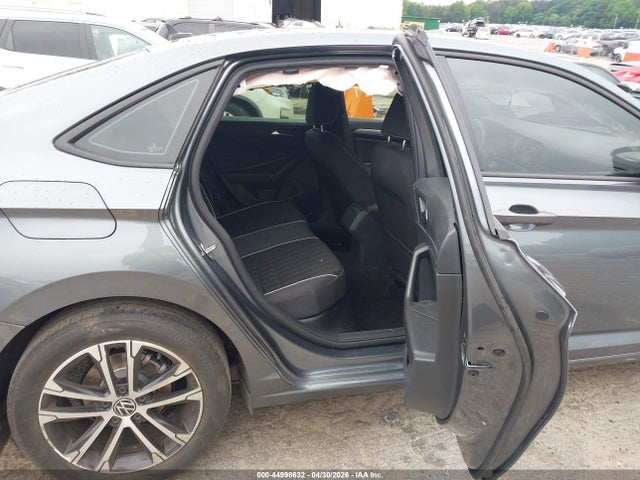 Volkswagen Jetta 1.5t Sport
