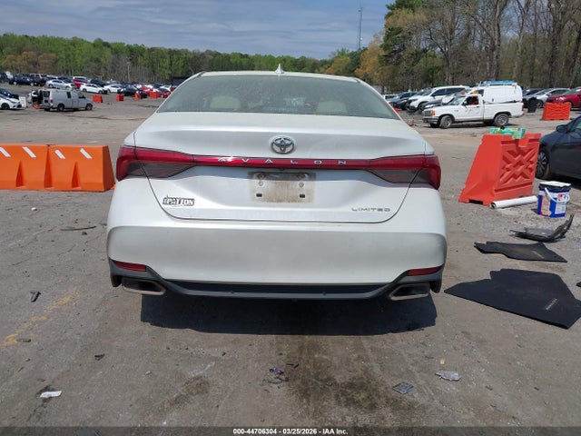 Toyota Avalon Limited