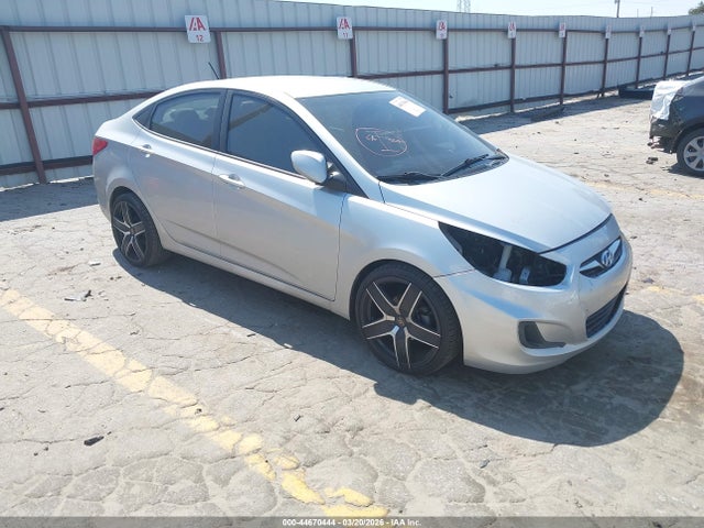 Salvage Hyundai ACCENT Image