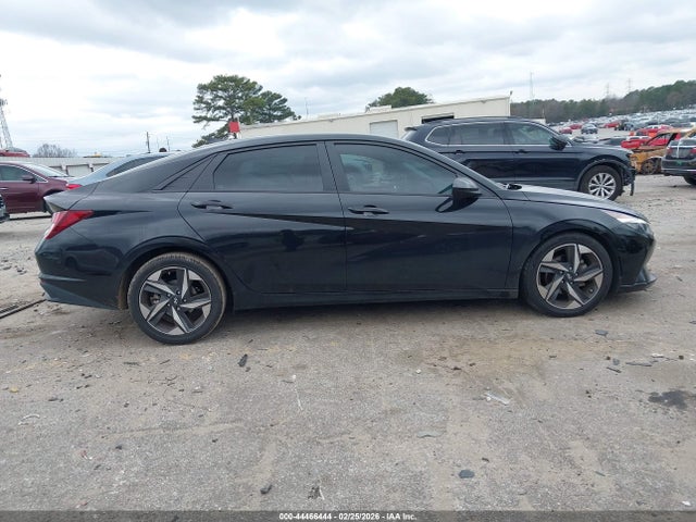 Hyundai ELANTRA Sel