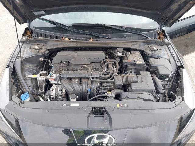 Hyundai ELANTRA Sel