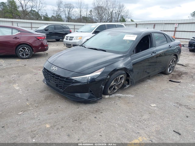 Hyundai ELANTRA Sel