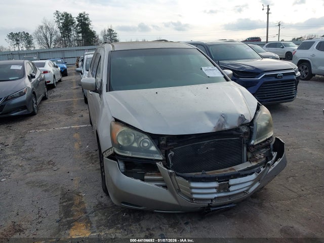 Salvage Honda Odyssey Image