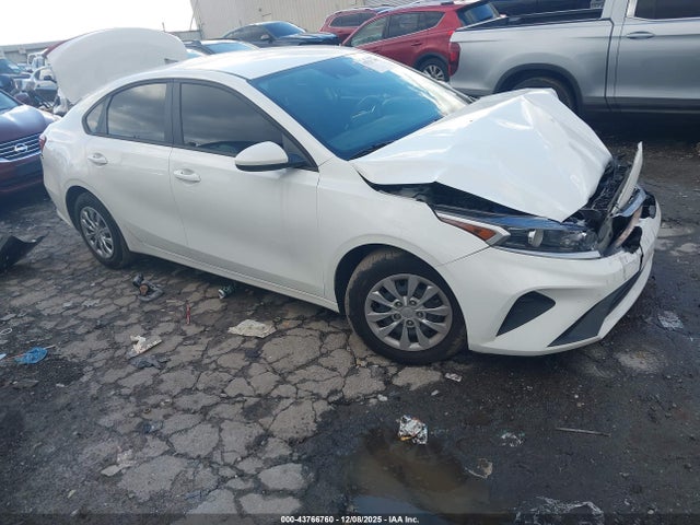 Salvage Kia Forte Image
