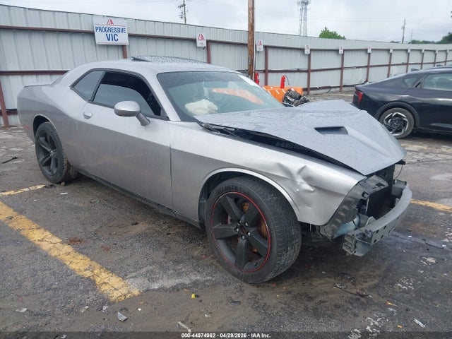 Salvage Dodge Challenger Image