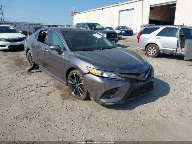 Salvage Toyota Camry Image