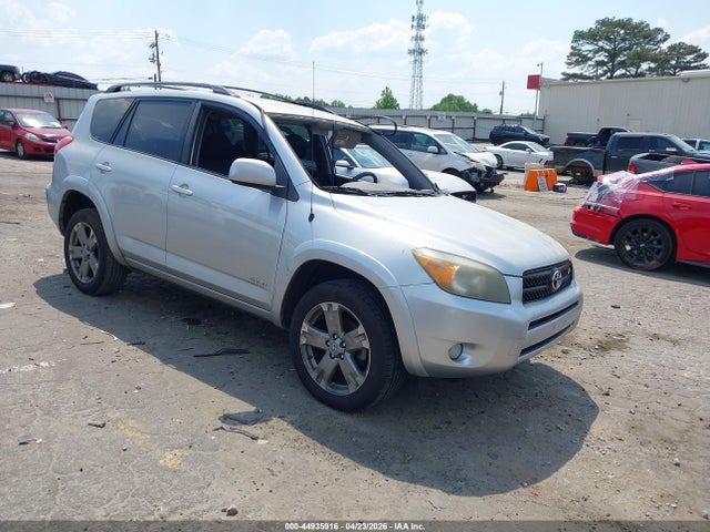 Salvage Toyota RAV4 Image