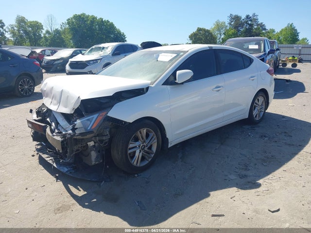 Hyundai ELANTRA Sel