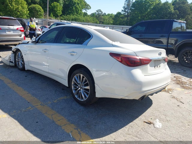 INFINITI Q50 3.0t Luxe