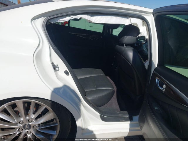INFINITI Q50 3.0t Luxe