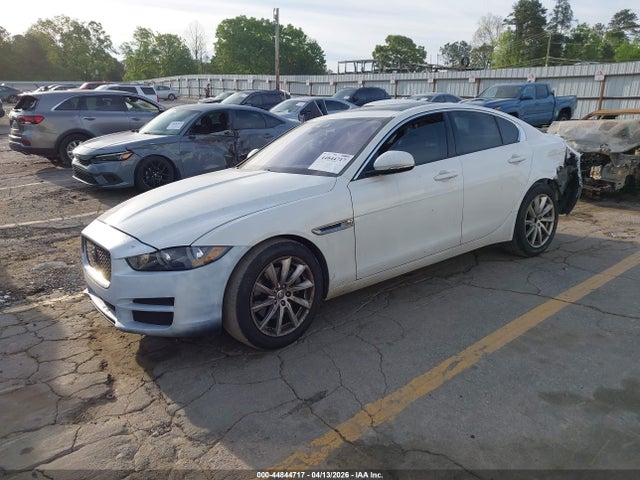 Jaguar XE 25t Premium