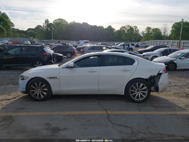 Jaguar XE 25t Premium