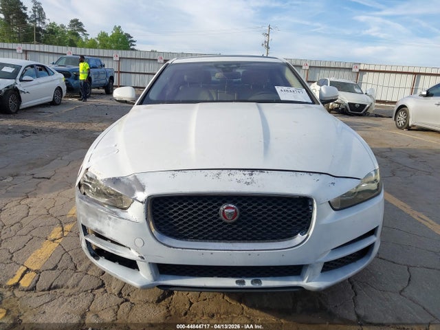 Jaguar XE 25t Premium
