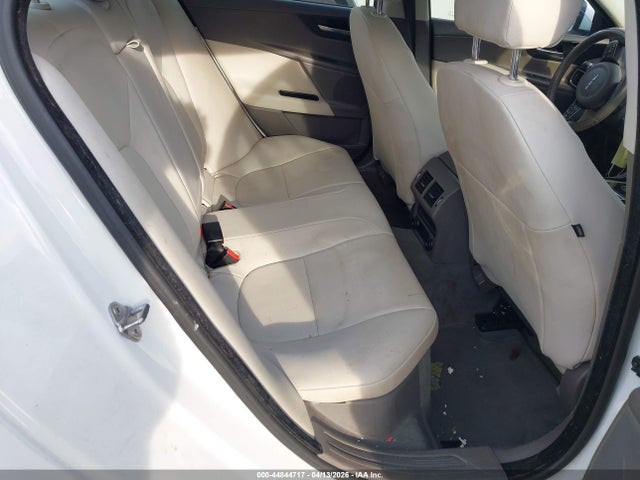 Jaguar XE 25t Premium