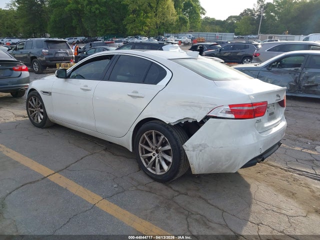Jaguar XE 25t Premium