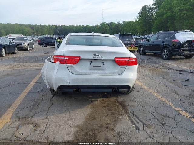Jaguar XE 25t Premium