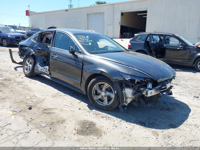 Salvage Hyundai SONATA Image
