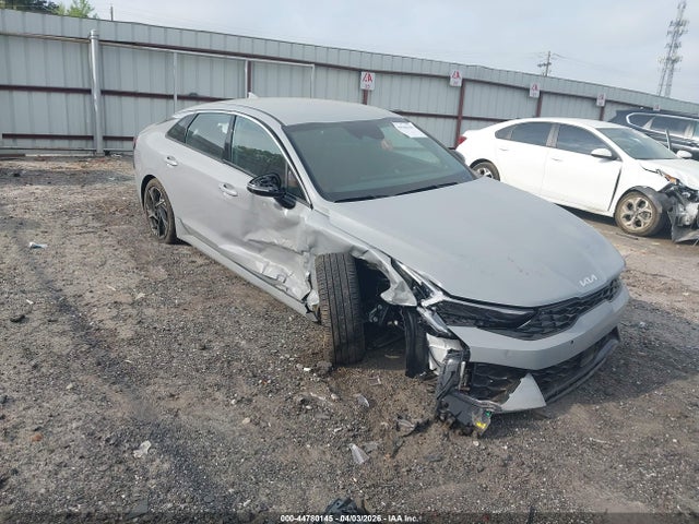 Salvage Kia K5 Image