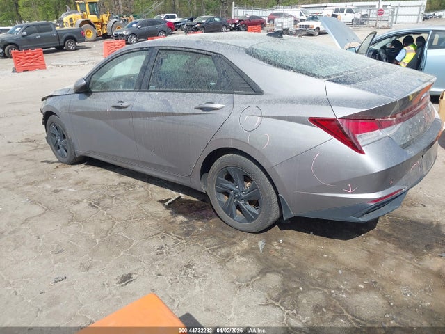 Hyundai ELANTRA Sel