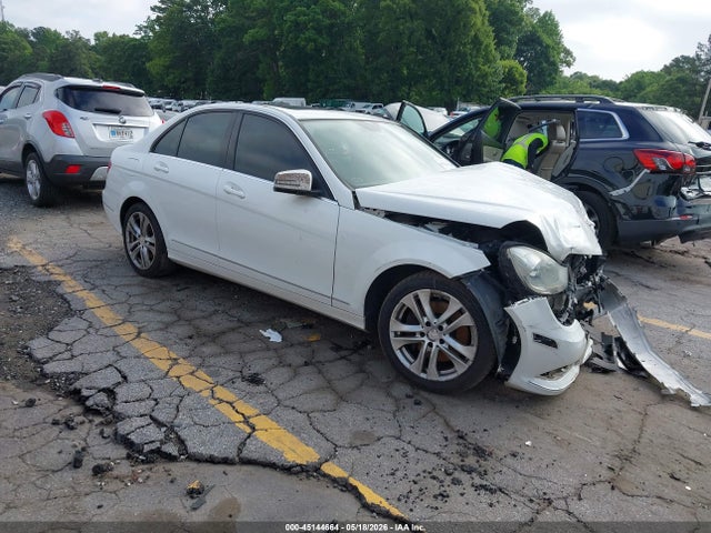 Salvage Mercedes-Benz C-Class Image