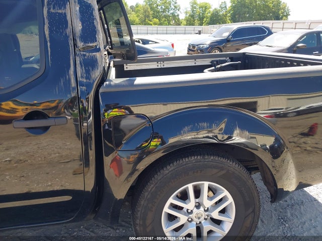 Nissan Frontier Sv