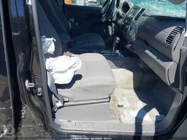 Nissan Frontier Sv