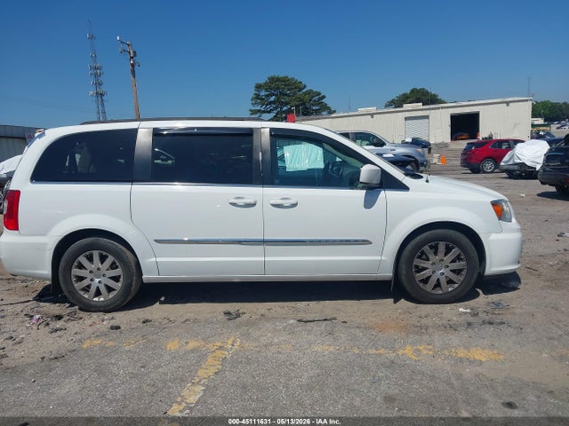 Chrysler Town & Country Touring