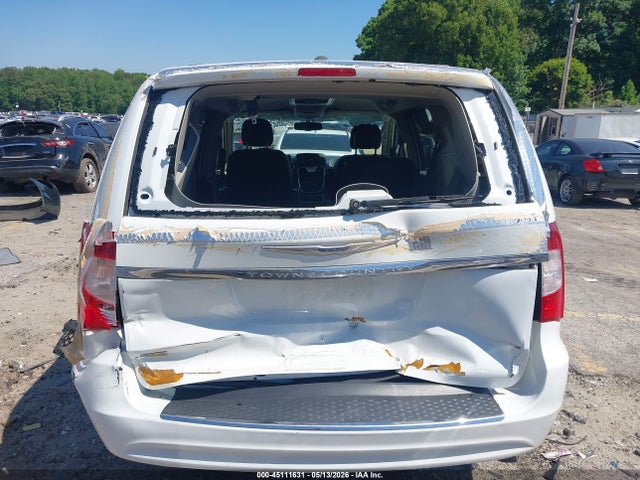 Chrysler Town & Country Touring