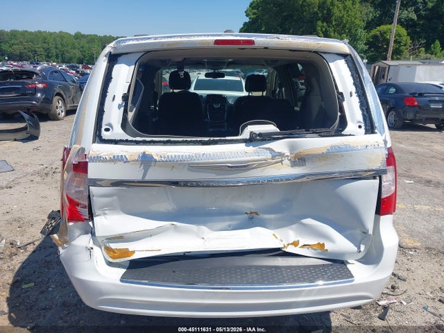 Chrysler Town & Country Touring