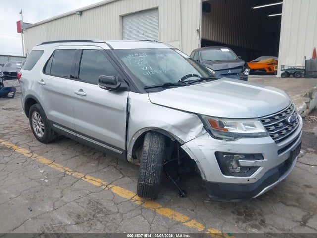 Salvage Ford Explorer Image