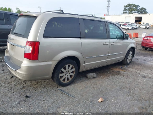 Chrysler Town & Country Touring