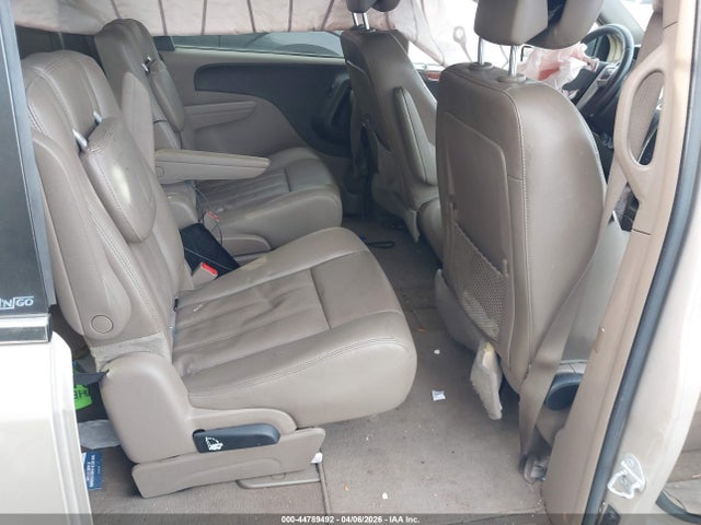 Chrysler Town & Country Touring