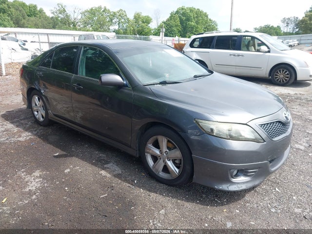 Salvage Toyota Camry Image
