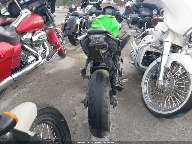 Kawasaki Ex650 N