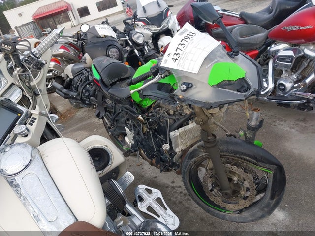 Salvage Kawasaki Ex650 Image