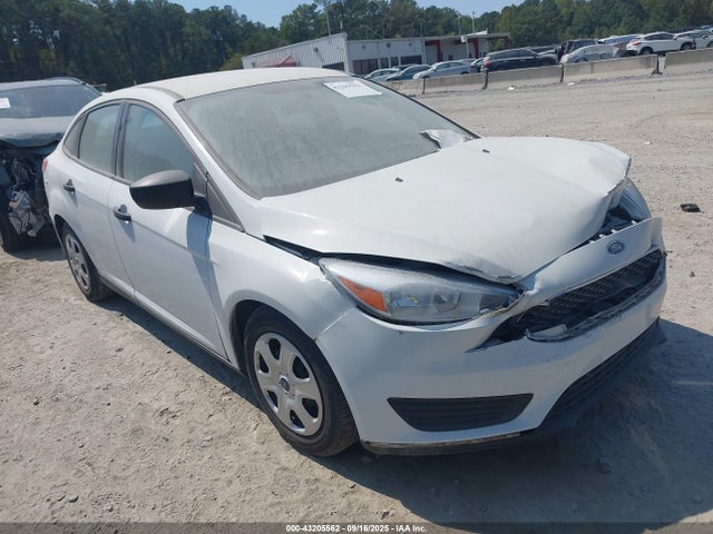 Salvage Ford Focus Image
