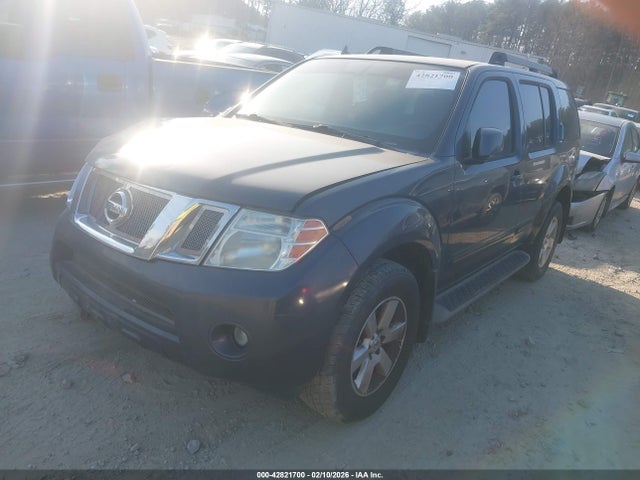 Nissan Pathfinder Sv