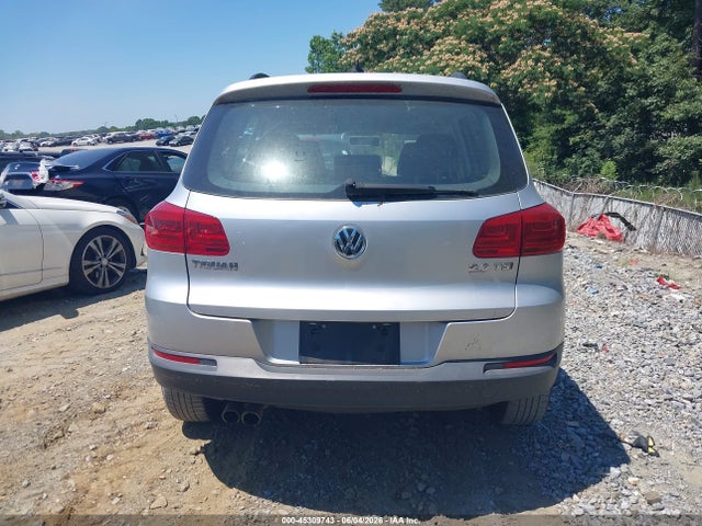 Volkswagen Tiguan S