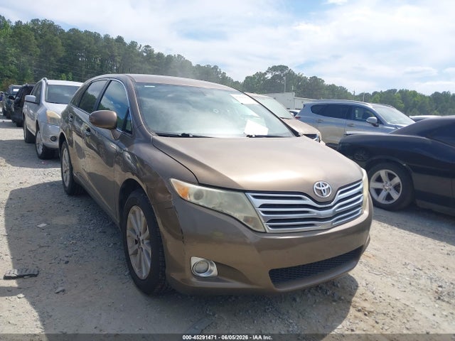 Salvage Toyota Venza Image