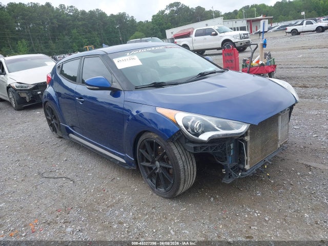 Salvage Hyundai VELOSTER Image