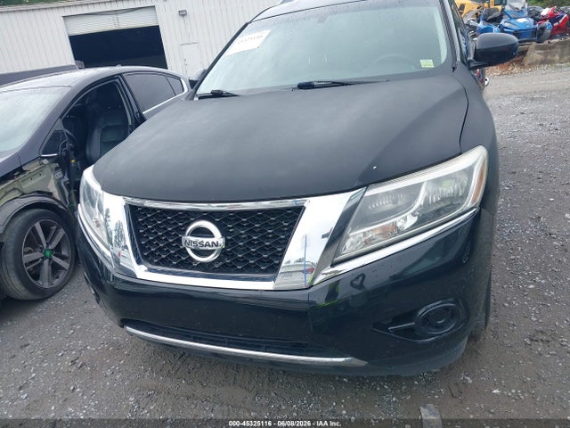 Nissan Pathfinder S