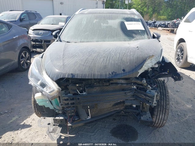 Nissan Kicks S