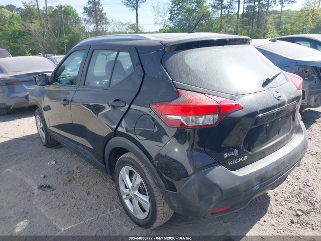 Nissan Kicks S