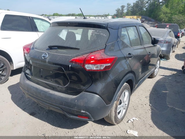 Nissan Kicks S