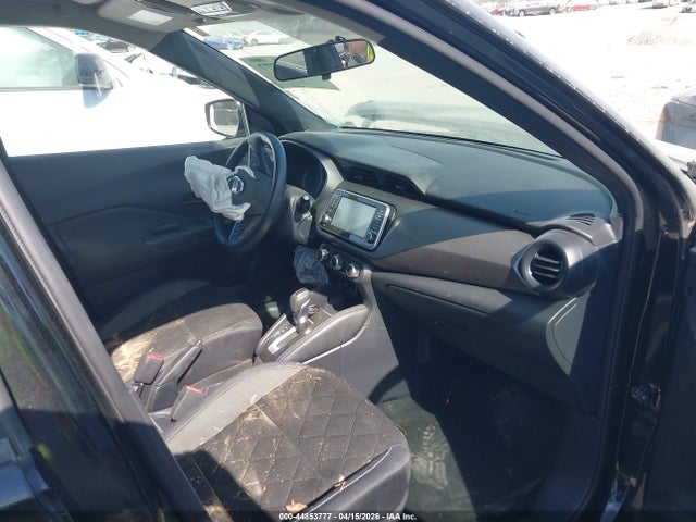 Nissan Kicks S