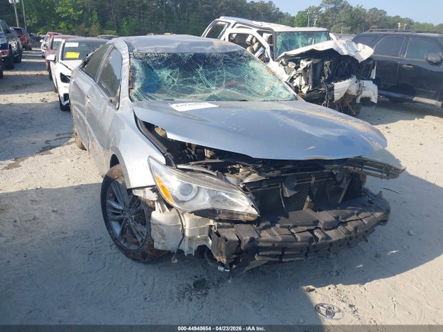 Salvage Toyota Camry Image