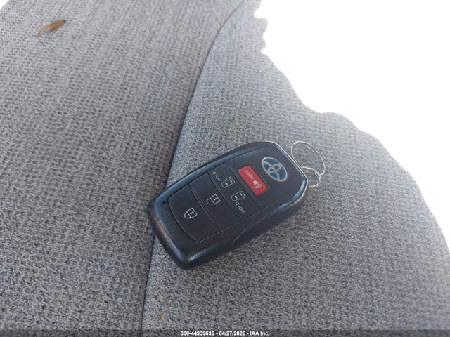 Toyota Sienna Le