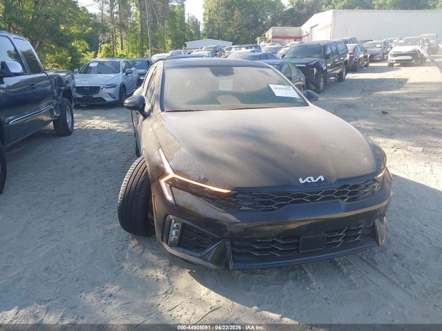 Salvage Kia K5 Image